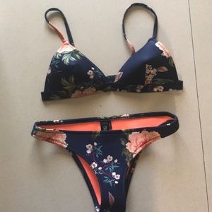 Triangl floral bikini